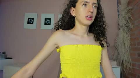 peach tyron online show from January 17, 1:25 am