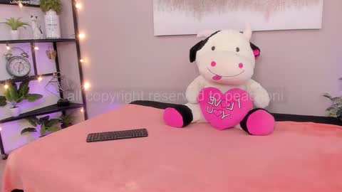 Snapshot of peachbrii chatting on November 28, 1:47 pm Briana online show from November 28, 1:47 pm