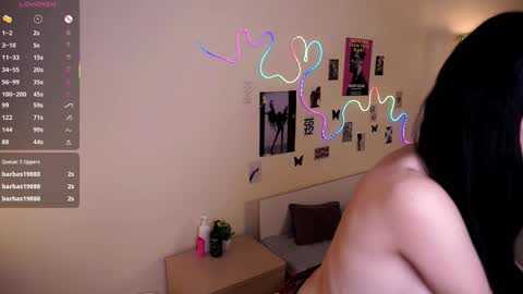 Daisy online show from March 11, 10:05 pm