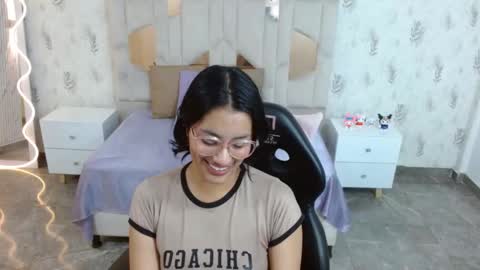 peachy_tay online show from January 14, 12:11 pm