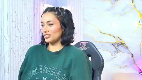 peachy_tay online show from July 15, 11:26 am