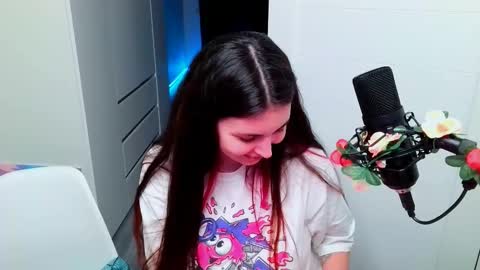 Peachy online show from February 4, 7:09 pm