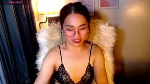 Snapshot of peakaboo_xx chatting on June 14, 2:24 am Angel Creamdensada online show from June 14, 2:24 am