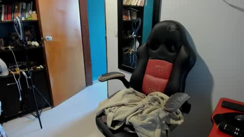 Tangerine Penaut online show from September 9, 6:07 pm