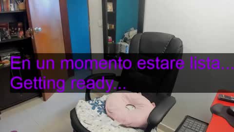 Tangerine Penaut online show from February 15, 8:16 pm