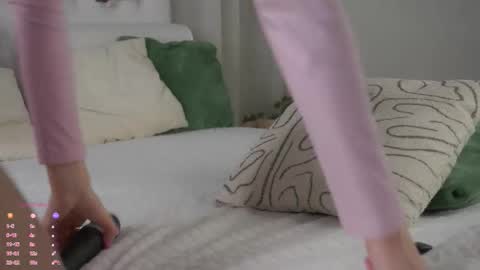 Lily online show from March 9, 1:09 am