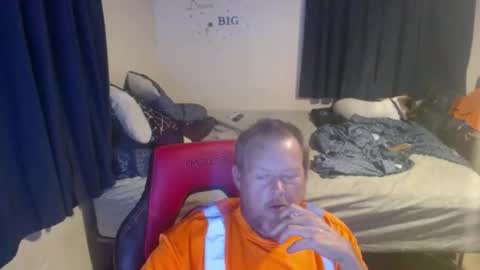 pecker40 online show from May 5, 1:35 am