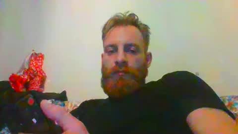 Snapshot of pedro199994 chatting on January 4, 9:31 pm Ginger Dick online show from January 4, 9:31 pm