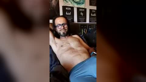 Snapshot of pedrocoelhopio chatting on June 27, 3:39 pm pedrocoelhopio online show from June 27, 3:39 pm