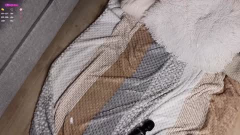 Snapshot of peek_in_my_window chatting on January 17, 4:15 pm tony online show from January 17, 4:15 pm