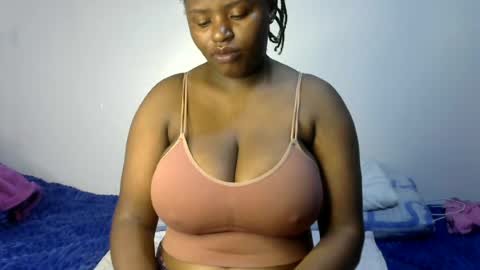 Snapshot of peekyshams chatting on June 22, 4:53 am peekyshams online show from June 22, 4:53 am