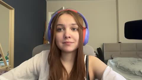 Luna Vale online show from June 24, 3:11 pm