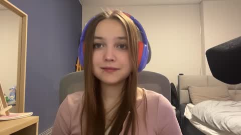 Luna Vale online show from July 13, 7:38 pm