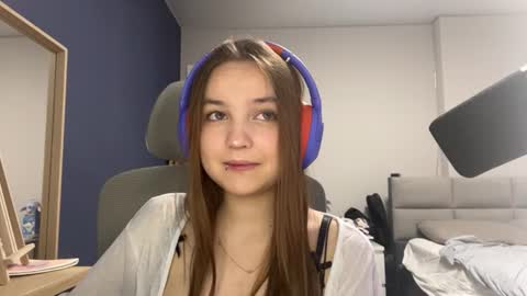 Luna Vale online show from July 16, 7:42 pm