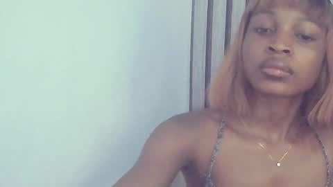 Lizzy online show from October 6, 10:12 am