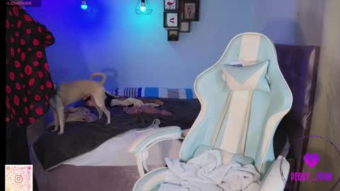 peggy-funn online show from January 22, 12:16 am