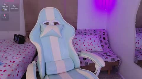 peggy-funn online show from December 5, 2:31 am