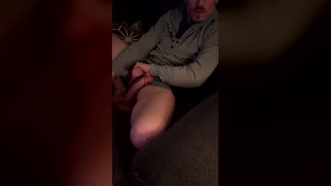 Snapshot of pegmyazz81 chatting on February 19, 1:45 am pegmyazz81 online show from February 19, 1:45 am