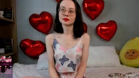 Snapshot of pekadark chatting on February 17, 9:30 pm HERES ALICE WELCOME EVERYONE LOVENSE DOMI REACT TO YOUR TIPS LETS MAKE A GREAT SHOW TOGETHER online show from February 17, 9:30 pm