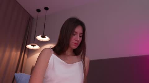 Pelagy Show time 2-10 pm Dubai time zone online show from February 12, 4:18 am