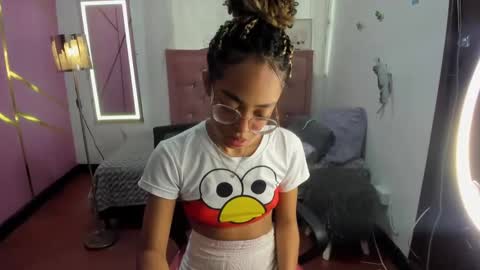 peneelopeecute online show from December 30, 9:40 pm