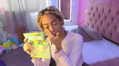 peneelopeecute online show from December 5, 7:43 pm