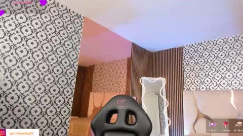 penelope online show from February 9, 3:32 am