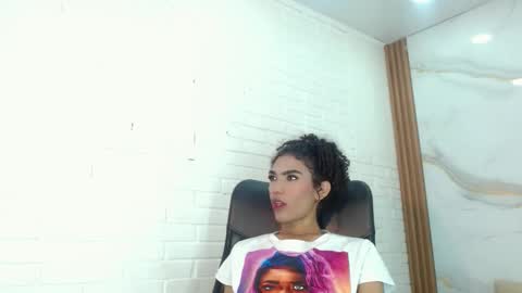 Penelopee Rouse online show from October 10, 7:57 pm