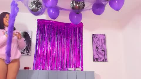 penelope online show from October 18, 4:15 am