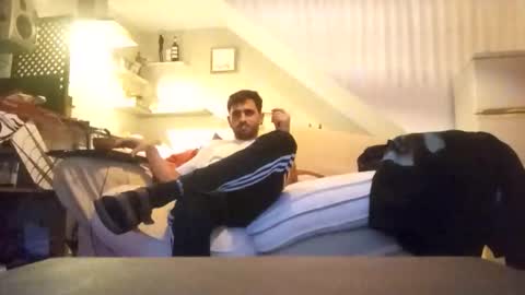 penesvoladores92 online show from February 14, 3:03 am