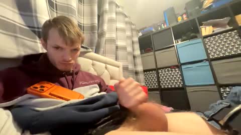 Snapshot of penguin666778 chatting on December 19, 4:36 pm Penguin online show from December 19, 4:36 pm