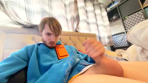 Snapshot of penguin666778 chatting on February 22, 3:43 pm Penguin online show from February 22, 3:43 pm