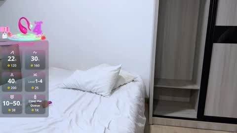 penny_coco online show from November 21, 9:19 am