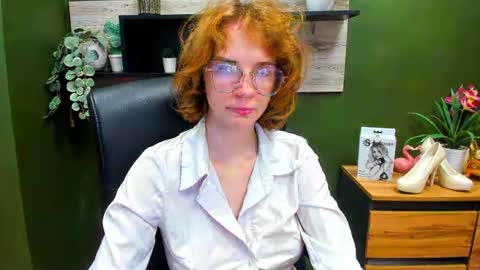 Snapshot of penny_lust chatting on October 13, 6:24 am Penny online show from October 13, 6:24 am