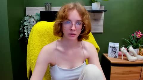 Snapshot of penny_lust chatting on October 20, 6:14 am Penny online show from October 20, 6:14 am