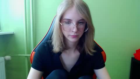 Penny online show from March 24, 7:35 am