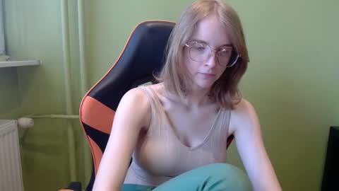 Penny online show from March 28, 2:16 pm