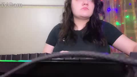 Snapshot of penny_perry chatting on December 18, 6:14 pm penny_perry online show from December 18, 6:14 pm