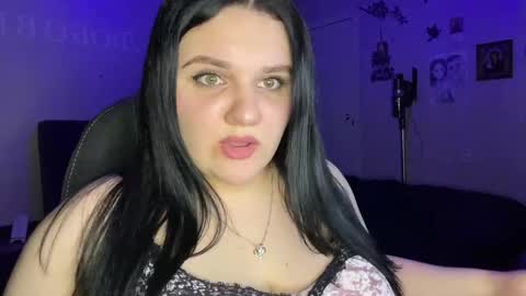 Snapshot of penny_perry chatting on April 7, 6:52 pm penny_perry online show from April 7, 6:52 pm