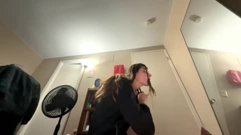 Penutbuttajelllytime online show from February 9, 4:16 am