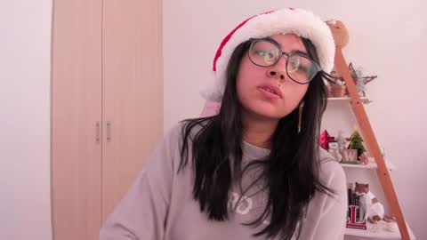 Sarah Ana Banana online show from December 14, 5:58 pm