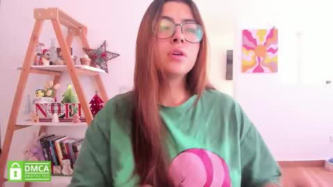 Sarah Ana Banana online show from December 3, 7:34 pm