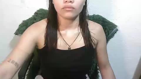 Snapshot of perfect_cunt4u chatting on January 13, 12:49 am perfect_cunt4u online show from January 13, 12:49 am