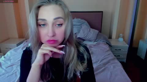 Julia online show from April 30, 7:36 am