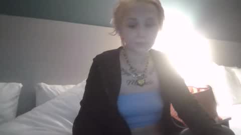 Snapshot of perfectly222peachy chatting on December 21, 5:36 am perfectly222peachy online show from December 21, 5:36 am