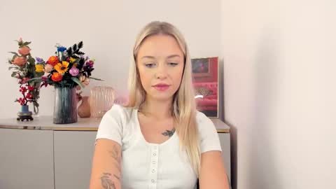 Snapshot of perfectxcindy chatting on September 9, 5:29 am Cindy online show from September 9, 5:29 am
