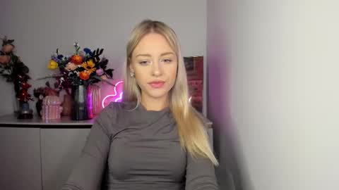 Snapshot of perfectxcindy chatting on September 30, 5:34 am Cindy online show from September 30, 5:34 am