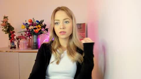 Snapshot of perfectxcindy chatting on October 15, 5:40 am Cindy online show from October 15, 5:40 am