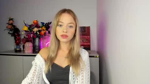 Cindy online show from November 3, 6:25 am