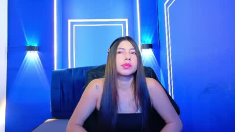 Snapshot of perla_aa chatting on June 16, 11:46 am Perla online show from June 16, 11:46 am